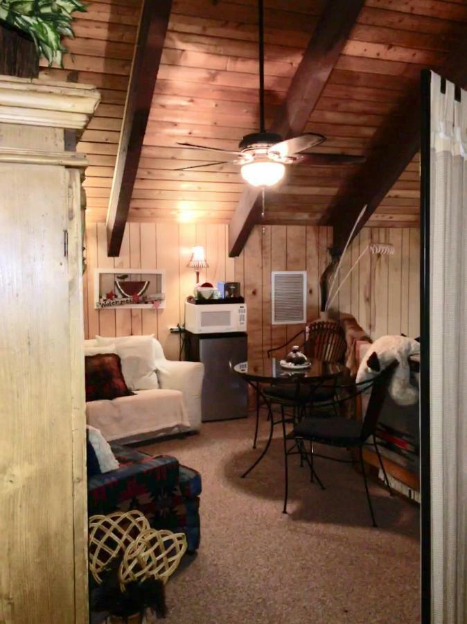 Manitou Lodge Forks Extérieur photo